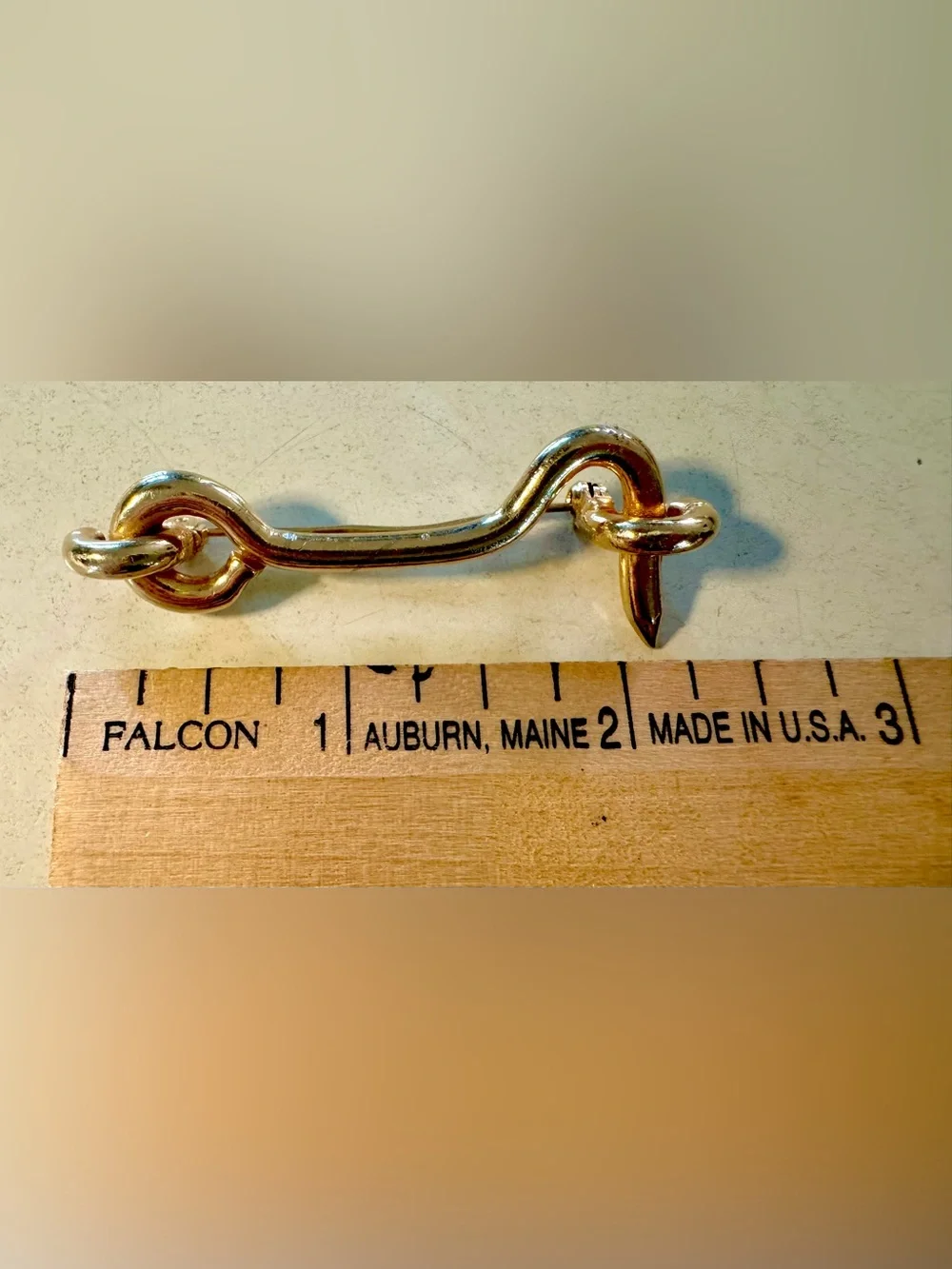 Vintage Signed ACCESSOCRAFT Hook & Eye LATCH PIN/Brooch~Gold Tone